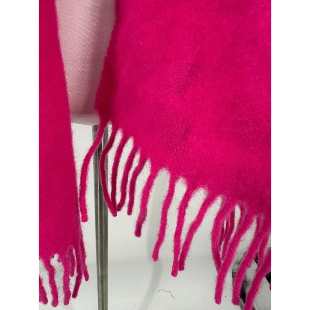 Vintage Made in Italy for Ladybug 100% Lambswool Pure Wool Pink Fringe Scarf 68